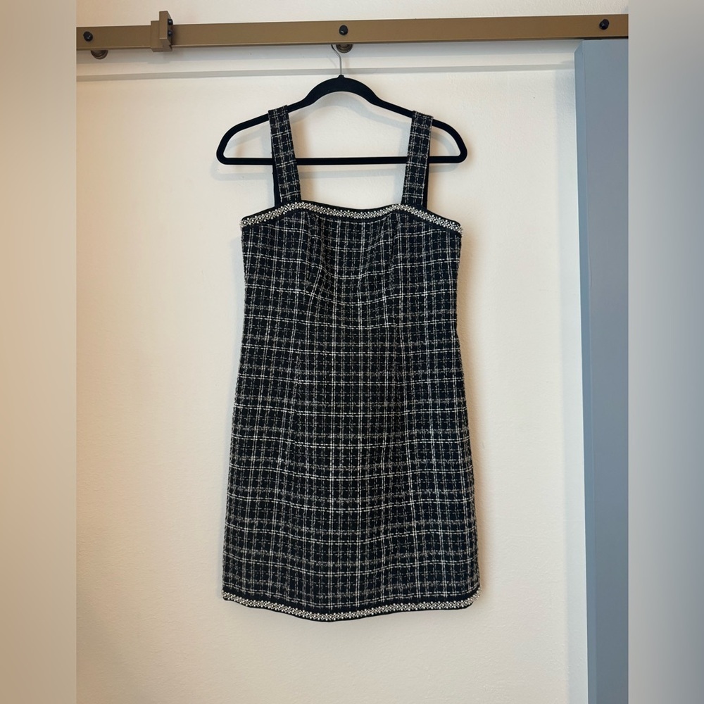 Elie Tahari Black and White Tweed Pearl Beaded Mini Dress- Small